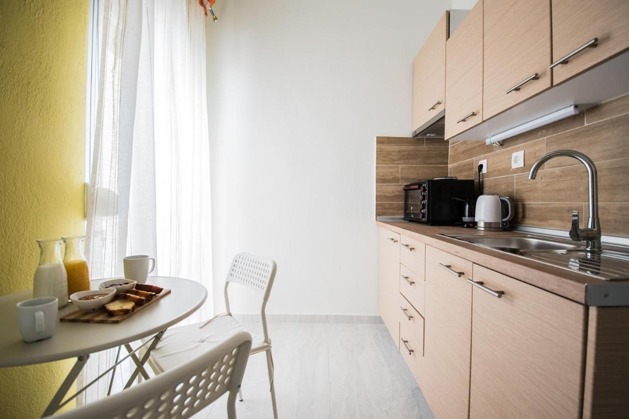 Chelona Apartments Nea Plagia Bagian luar foto