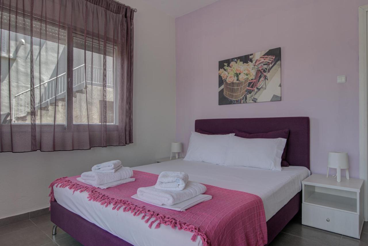 Chelona Apartments Nea Plagia Bagian luar foto
