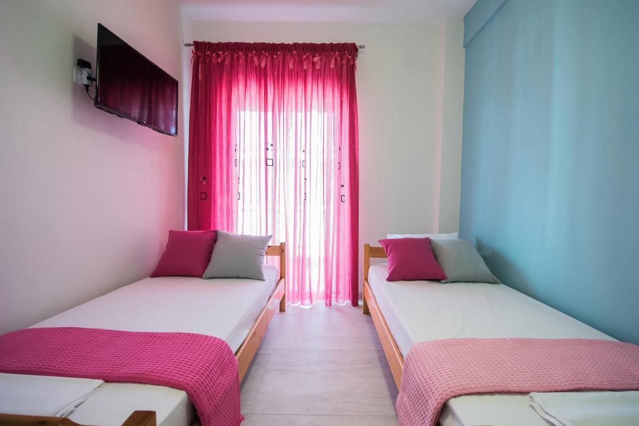 Chelona Apartments Nea Plagia Bagian luar foto
