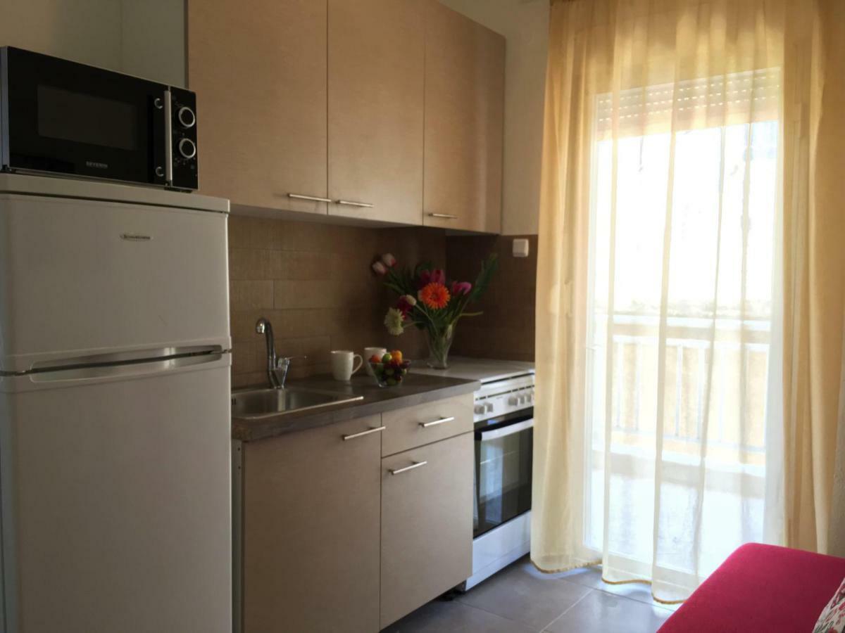 Chelona Apartments Nea Plagia Bagian luar foto