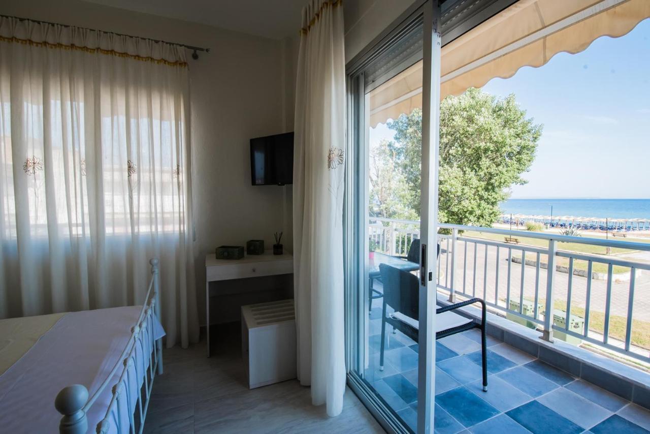 Chelona Apartments Nea Plagia Bagian luar foto